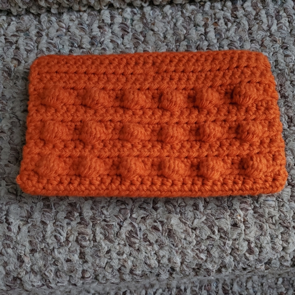 🛍 SOLD! Pumpkin Puffs Crocheted Bag - Picture 5 of 7